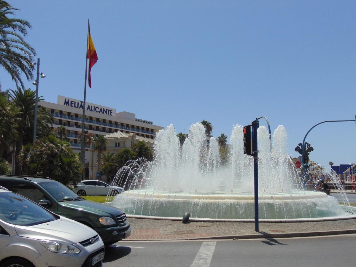 Apartamentos Playa Postiguet Alicante Esterno foto