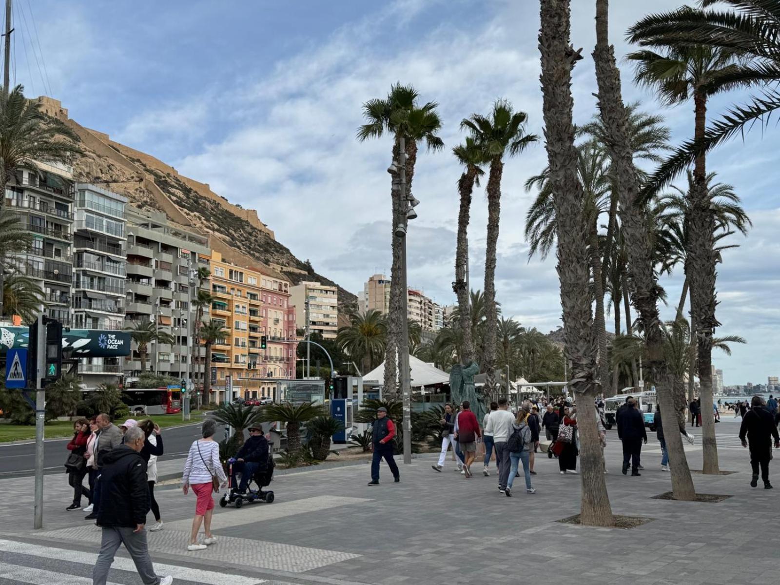 Apartamentos Playa Postiguet Alicante Esterno foto