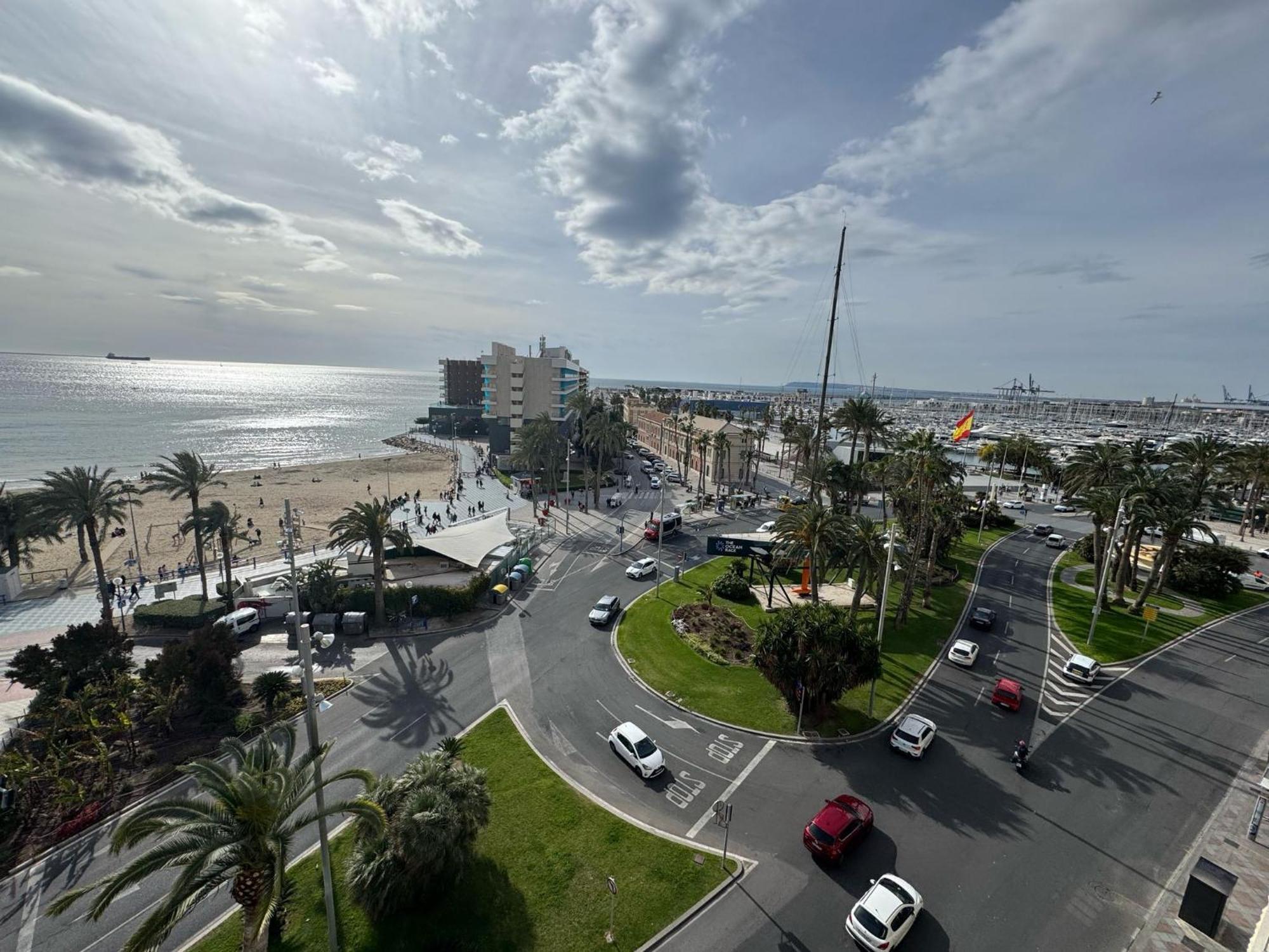 Apartamentos Playa Postiguet Alicante Esterno foto