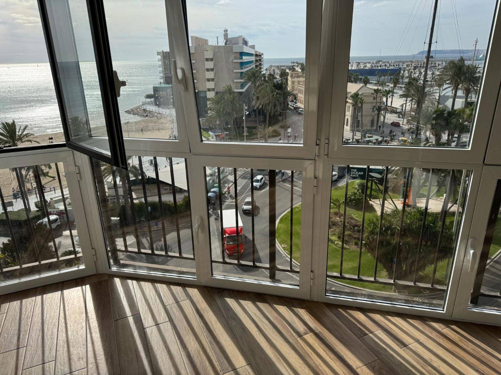 Apartamentos Playa Postiguet Alicante Esterno foto