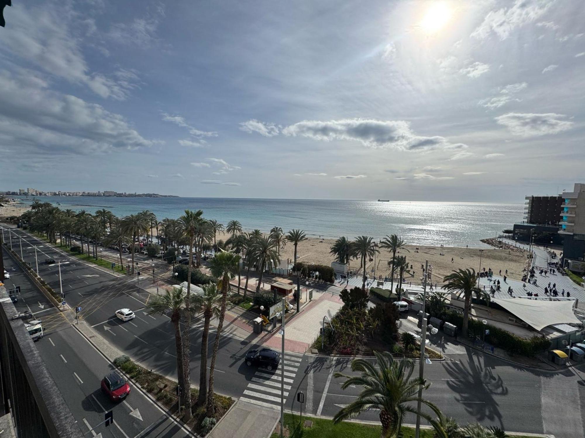 Apartamentos Playa Postiguet Alicante Esterno foto
