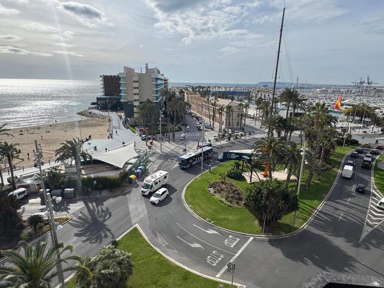 Apartamentos Playa Postiguet Alicante Esterno foto