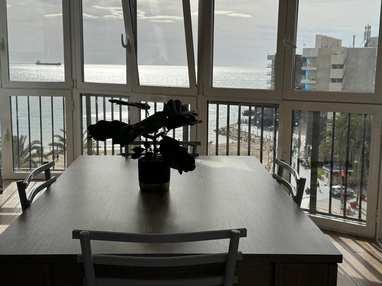 Apartamentos Playa Postiguet Alicante Esterno foto