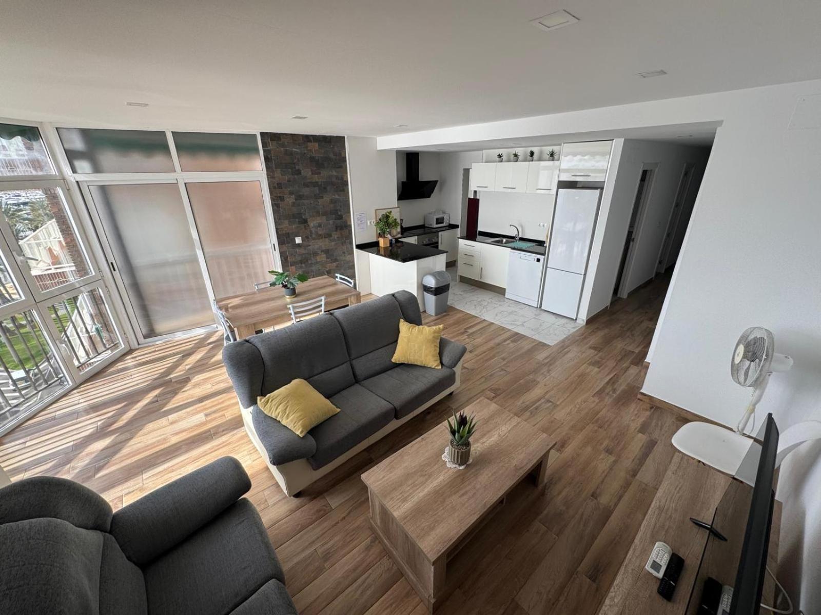 Apartamentos Playa Postiguet Alicante Esterno foto
