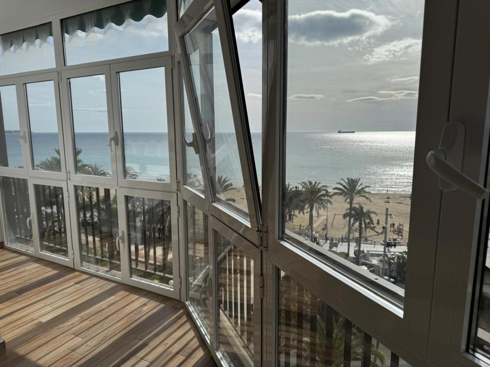 Apartamentos Playa Postiguet Alicante Esterno foto