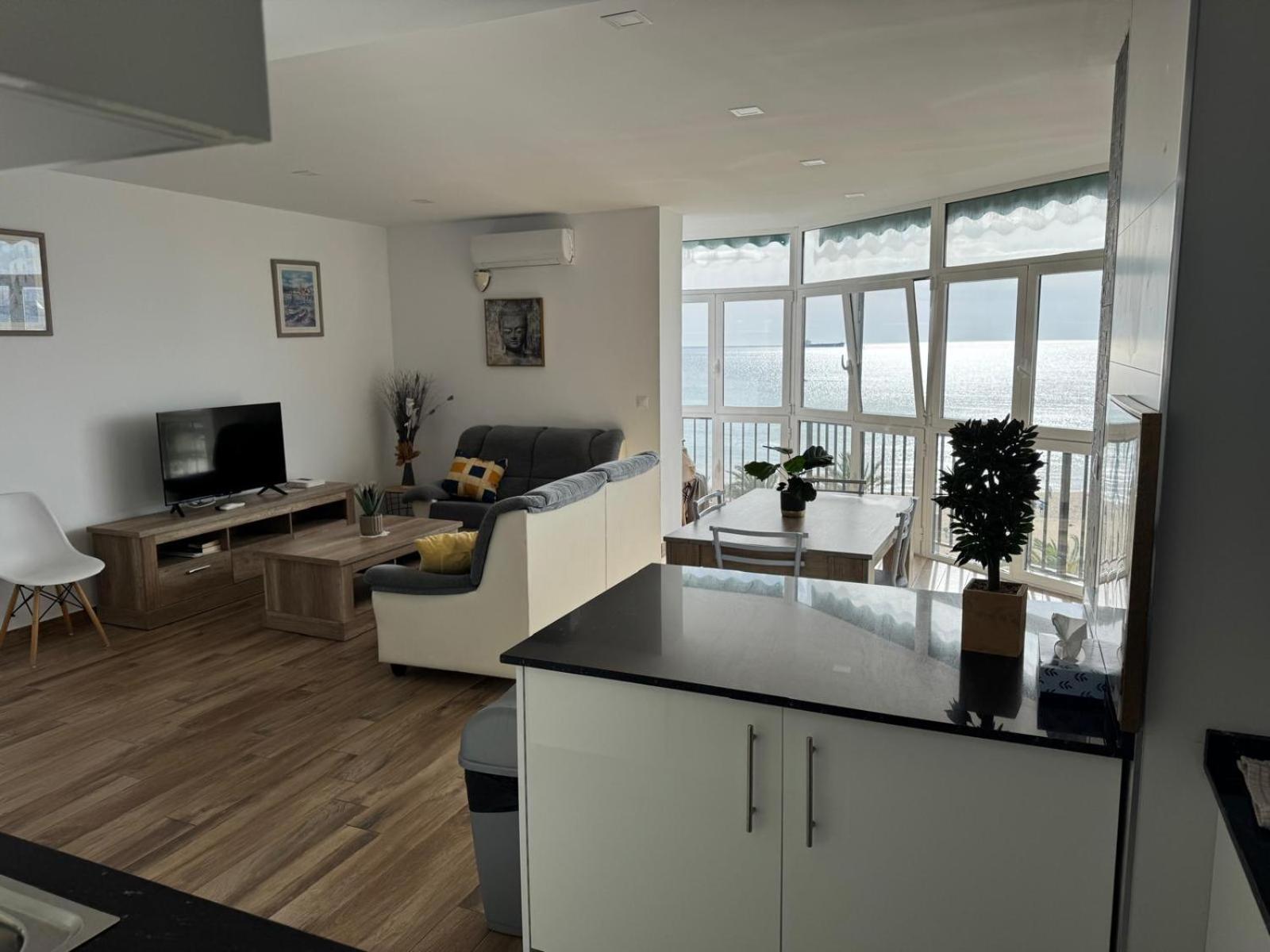 Apartamentos Playa Postiguet Alicante Esterno foto